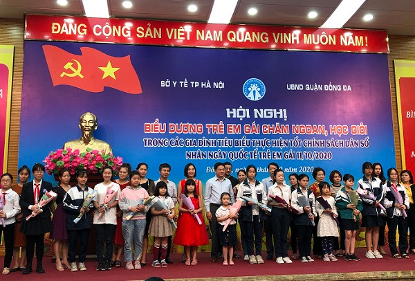 Hội nghị biểu dương trẻ em gái tại quận Đống Đa Hội nghị biểu dương trẻ em gái tại quận Đống Đa