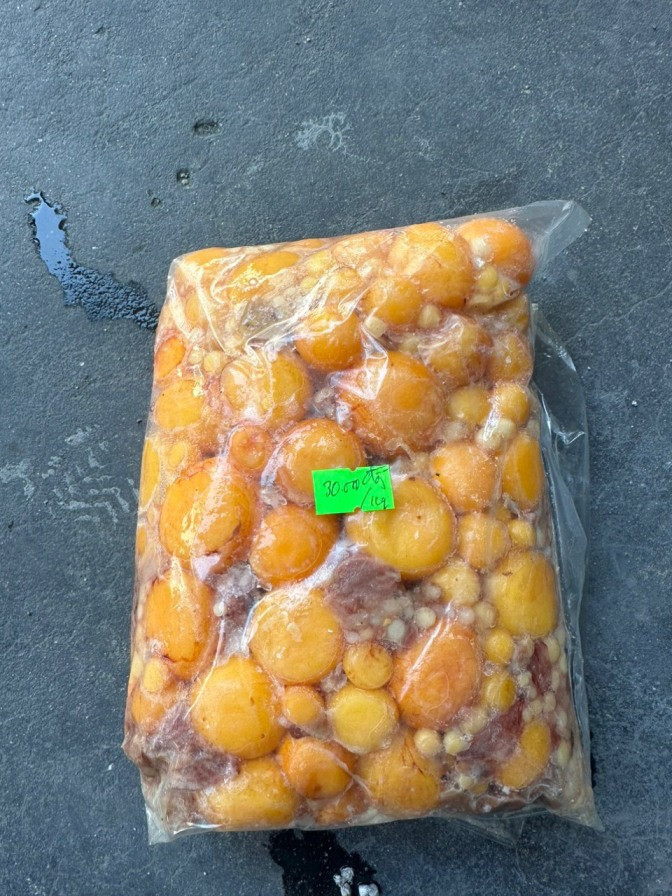 Sản phẩm tràng trứng đông lạnh được bán với giá rất rẻ Sản phẩm tràng trứng đông lạnh được bán với giá rất rẻ