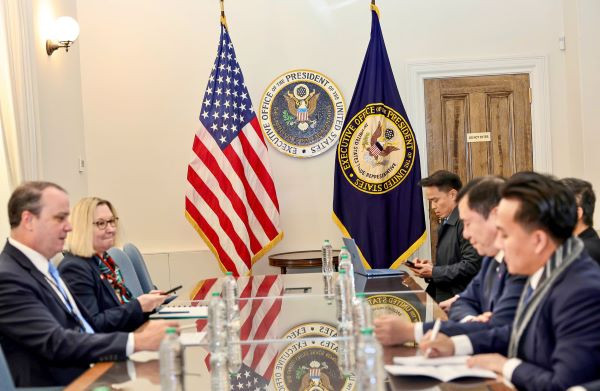 Đại diện các đoàn đàm phán tại các phiên làm việc