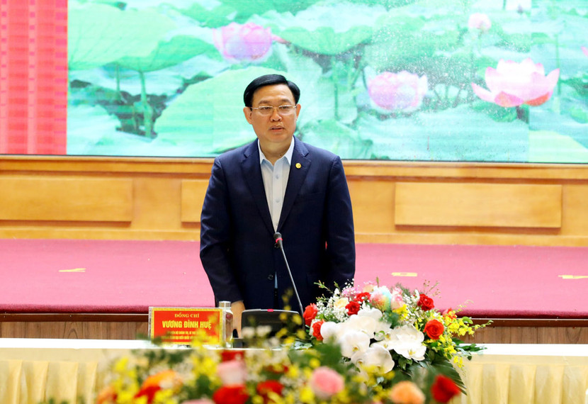 Bí thư Thành ủy Hà Nội Vương Đình Huệ phát biểu kết luận buổi làm việc với quận Hà Đông Bí thư Thành ủy Hà Nội Vương Đình Huệ phát biểu kết luận buổi làm việc với quận Hà Đông