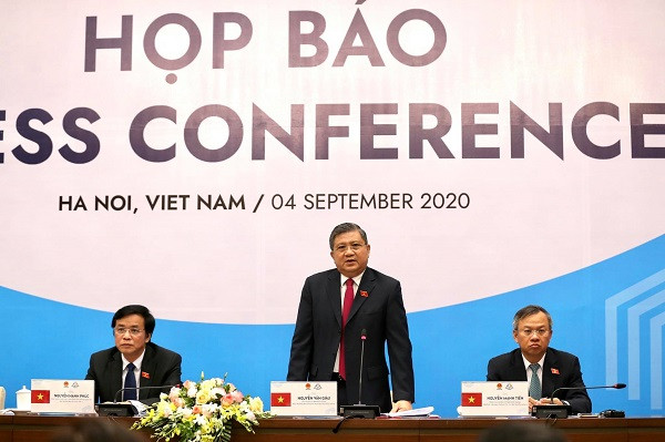 Chủ nhiệm Ủy ban Đối ngoại của Quốc hội Nguyễn Văn Giàu trả lời báo chí