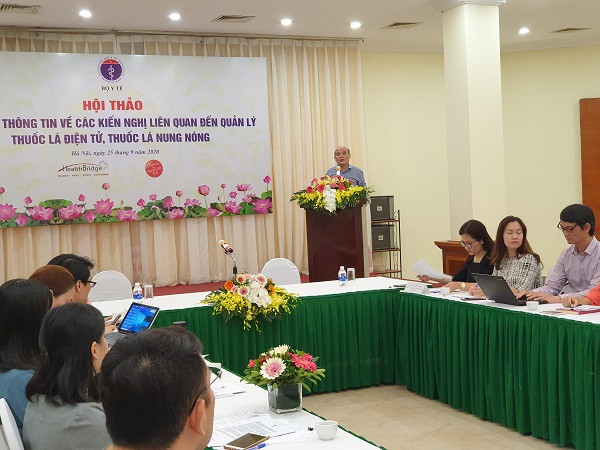 Quang cảnh hội thảo về thuốc lá điện tử diễn ra ngày 28-9