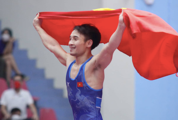 Võ sỹ vật tự do hạng 57kg nam Phùng Khắc Huy góp thêm HCV cho đoàn chủ nhà Việt Nam sớm hoàn thành chỉ tiêu 140 HCV đề ra (Ảnh: Bùi Lượng) Võ sỹ vật tự do hạng 57kg nam Phùng Khắc Huy góp thêm HCV cho đoàn chủ nhà Việt Nam sớm hoàn thành chỉ tiêu 140 HCV đề ra (Ảnh: Bùi Lượng)