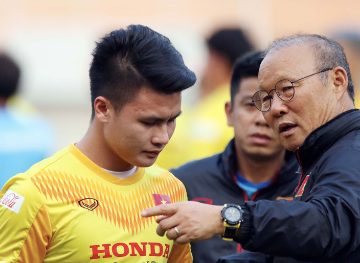 Thầy Park gọi lại Quang Hải lên đội tuyển Thầy Park gọi lại Quang Hải lên đội tuyển