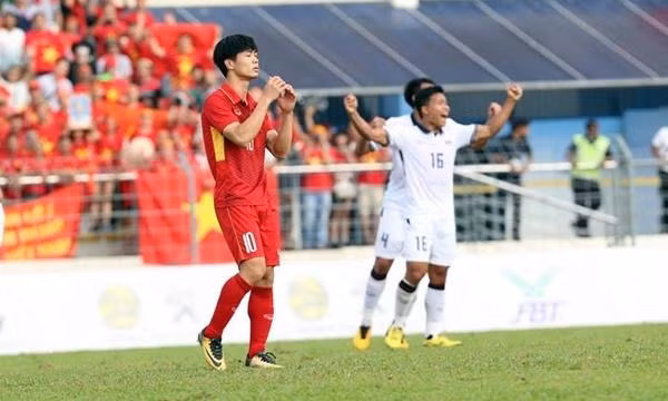 U23 Việt Nam thua U23 Thái Lan 0-3, bị loại từ vòng bảng SEA Games 2017