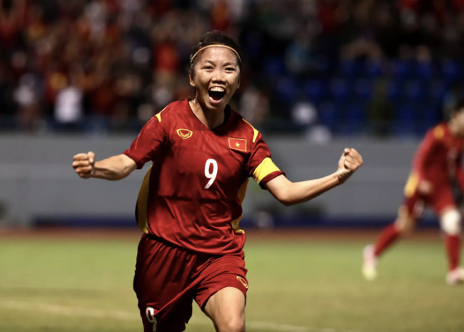 Huỳnh Như cùng đồng đội quyết tâm giành HCV trên sân nhà