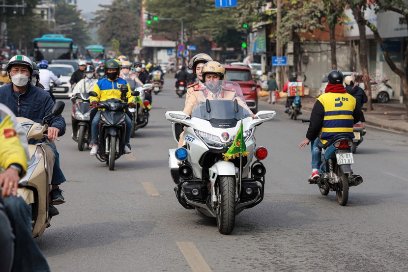 Cục Cảnh sát giao thông sử dụng xe mô tô chuyên dụng tuần tra kiểm soát