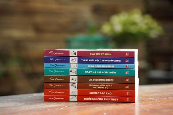 Độc giả mọi lứa tuổi có cơ hội khám phá cuộc đời của nhà văn Tove Jansson và thế giới Moomin một cách lôi cuốn Độc giả mọi lứa tuổi có cơ hội khám phá cuộc đời của nhà văn Tove Jansson và thế giới Moomin một cách lôi cuốn