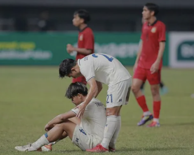 U19 Thái Lan trong trận thua U19 Lào 0-2 U19 Thái Lan trong trận thua U19 Lào 0-2