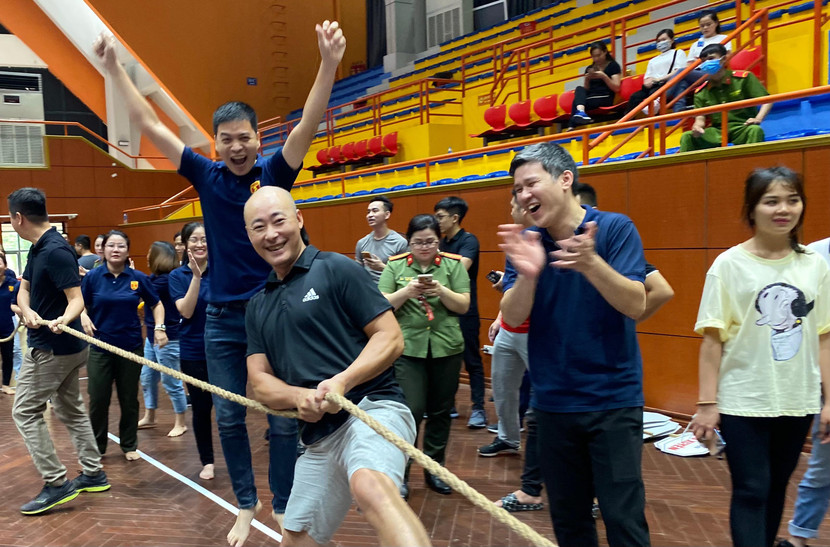 Đội kéo co Công đoàn Báo An ninh Thủ đô giành giải nhất Cụm thi đua số 2