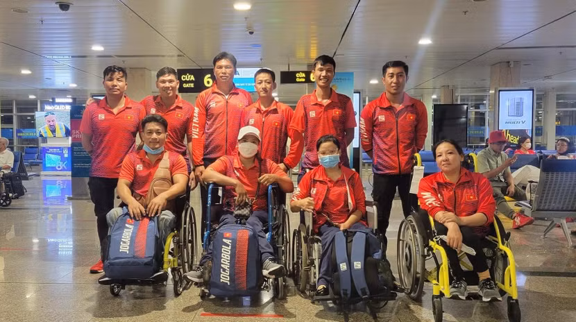 Một nhóm VĐV đoàn Việt Nam lên đường dự ASEAN Para Games 11, ngày 26-7