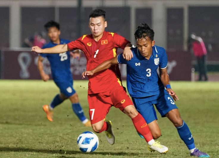 U19 Việt Nam (áo đỏ) sẽ tái đấu U19 Thái Lan ngày 9-8 trên sân Bình Dương