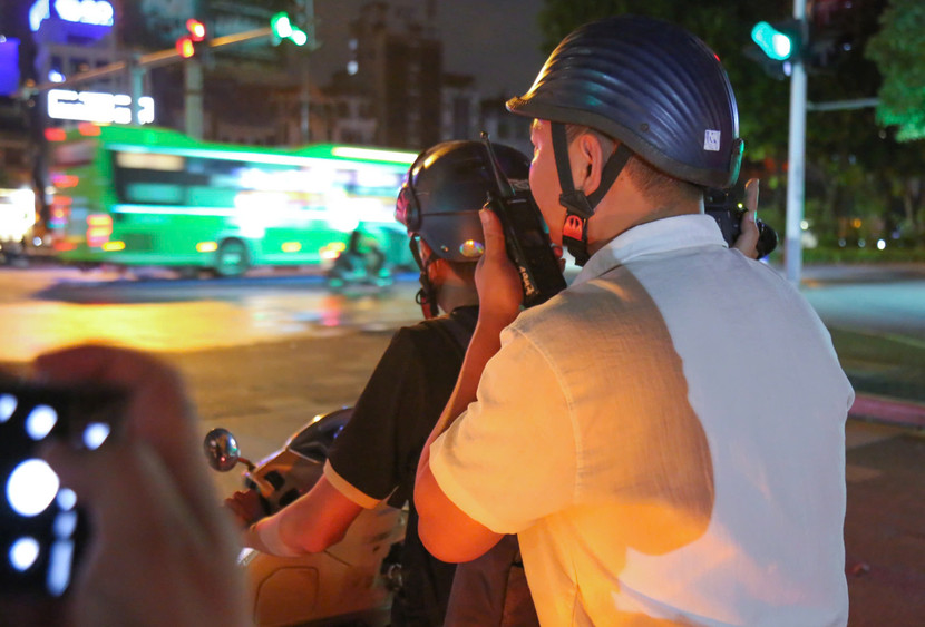 Lực lượng Cảnh sát giao thông hóa trang tuần tra