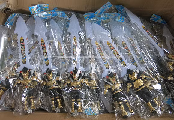 “Chặn đứng” một xe tải đồ chơi chưa kiểm định, từ Móng Cái về Hà Nội ảnh 7