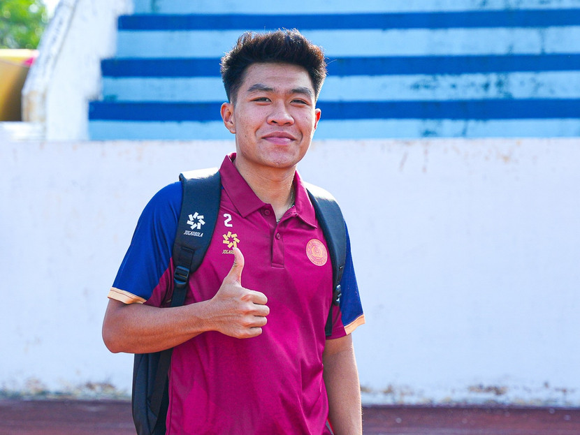 Phạm Lý Đức - Lựa chọn gia cố hàng thủ Trung vệ Phạm Lý Đức (22 tuổi) là thành viên U23 Việt Nam vừa lên ngôi giải Đông Nam Á. Từ tài năng trẻ của HAGL, Lý Đức tiến bộ nhanh chóng và gia nhập Công an Hà Nội ở kỳ chuyển nhượng hè 2025. Cao lớn, mạnh mẽ và quyết đoán trong tranh chấp, Lý Đức được kỳ vọng sẽ mang đến chiều sâu cho hàng thủ đội bóng ngành Công an, đồng thời là phương án kế thừa lâu dài cho Đình Trọng hay Việt Anh.