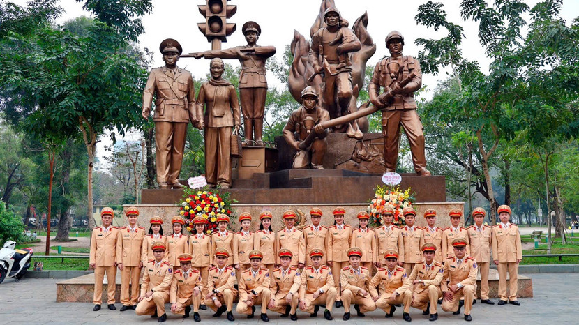 Lực lượng Cảnh sát giao thông quyết tâm phấn đấu vì bình yên cuộc sống của nhân dân