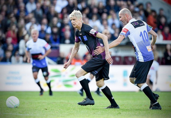HLV Wenger sẽ cùng dàn cựu danh thủ Pháp có thể sang Việt Nam giao lưu HLV Wenger sẽ cùng dàn cựu danh thủ Pháp có thể sang Việt Nam giao lưu