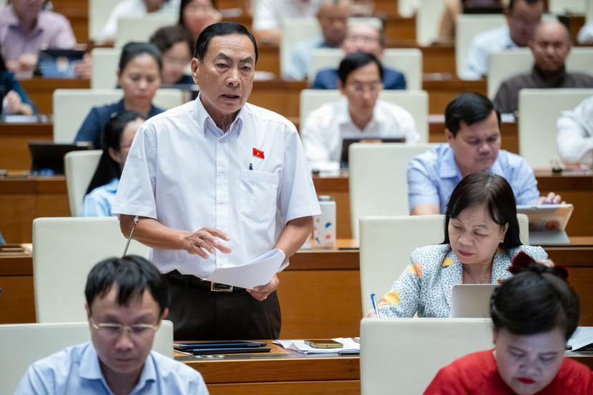 ĐBQH Phạm Văn Hòa