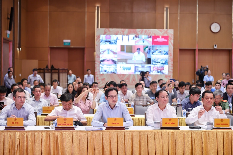 Các đại biểu dự hội nghị