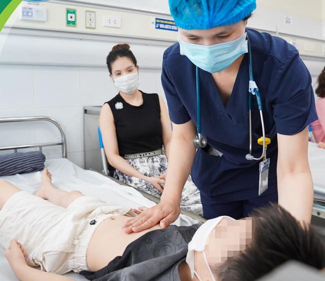 Điều trị trẻ mắc viêm màng não tại Bệnh viện Nhi Trung ương Điều trị trẻ mắc viêm màng não tại Bệnh viện Nhi Trung ương