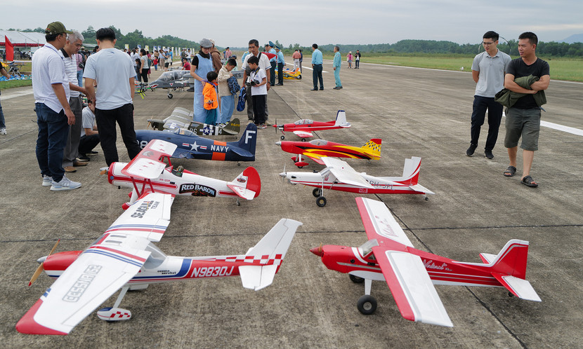 Quy định rõ hơn về nhập khẩu, xuất khẩu, tạm nhập tái xuất, tạm xuất tái nhập tàu bay không người lái, phương tiện bay khác