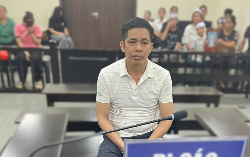 Nguyễn Hữu Xuân bị đưa ra xét xử tại phiên tòa.