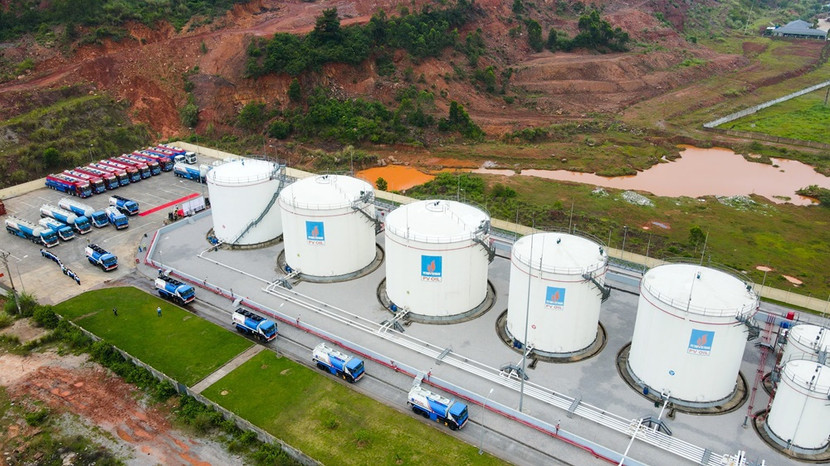 PVOIL luôn đảm bảo nguồn cung xăng dầu trong bất kỳ hoàn cảnh nào. PVOIL luôn đảm bảo nguồn cung xăng dầu trong bất kỳ hoàn cảnh nào.