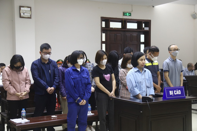 "Siêu lừa" Nguyễn Thị Hà Thành và các bị cáo liên quan tại phiên tòa phúc thẩm. "Siêu lừa" Nguyễn Thị Hà Thành và các bị cáo liên quan tại phiên tòa phúc thẩm.