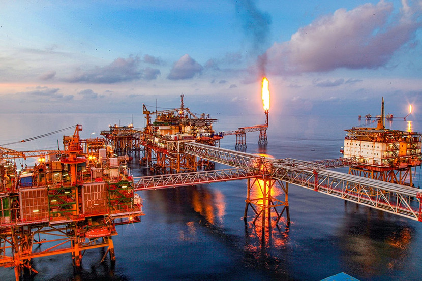 Petrovietnam nỗ lực duy trì sản lượng khai thác dầu khí trong tháng 5. Petrovietnam nỗ lực duy trì sản lượng khai thác dầu khí trong tháng 5.