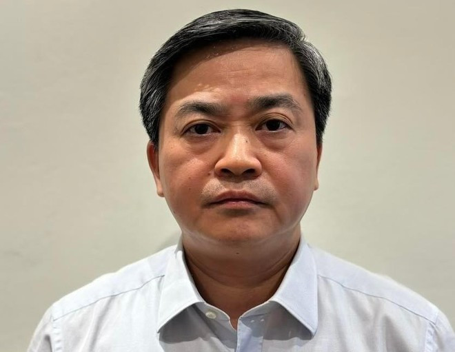 Cùng với "kẽ hở" trong quản lý, cựu Bí thư tỉnh uỷ Bến Tre Lê Đức Thọ vì động cơ vụ lợi còn tạo điều kiện không đúng pháp luật cho Mai Thị Hồng Hạnh. Cùng với "kẽ hở" trong quản lý, cựu Bí thư tỉnh uỷ Bến Tre Lê Đức Thọ vì động cơ vụ lợi còn tạo điều kiện không đúng pháp luật cho Mai Thị Hồng Hạnh.