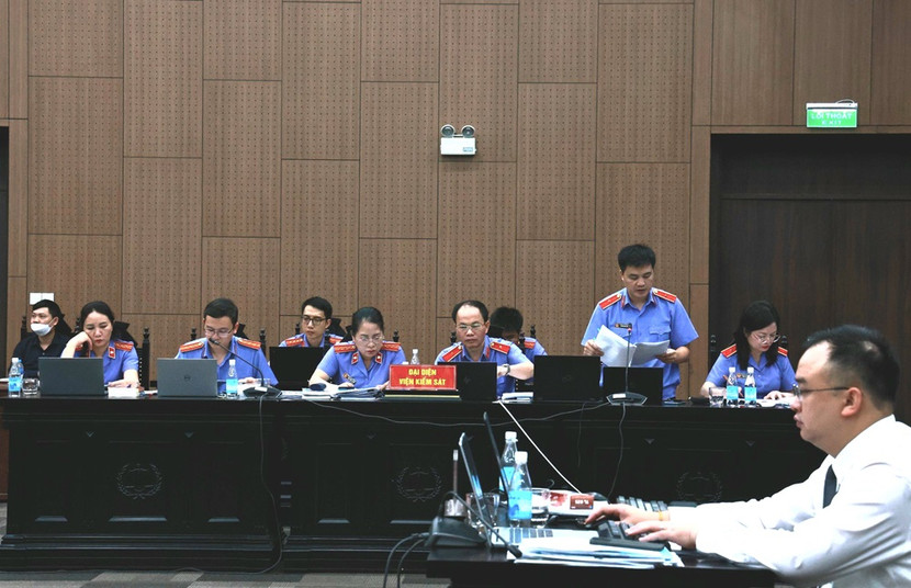 Đại diện Viện kiểm sát thực hành quyền công tố tại phiên tòa.