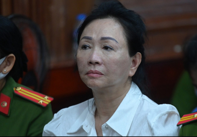 Bà chủ Vạn Thịnh Phát Trương Mỹ Lan. Bà chủ Vạn Thịnh Phát Trương Mỹ Lan.