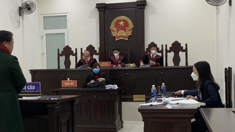 Phiên tòa xét xử phúc thẩm cựu nữ giáo viên năm 2021. Phiên tòa xét xử phúc thẩm cựu nữ giáo viên năm 2021.