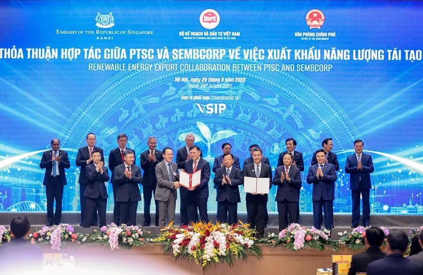 Liên danh PTSC - Sembcorp đón nhận giấy phép khảo sát các dự án năng lượng tái tạo ngoài khơi. Liên danh PTSC - Sembcorp đón nhận giấy phép khảo sát các dự án năng lượng tái tạo ngoài khơi.