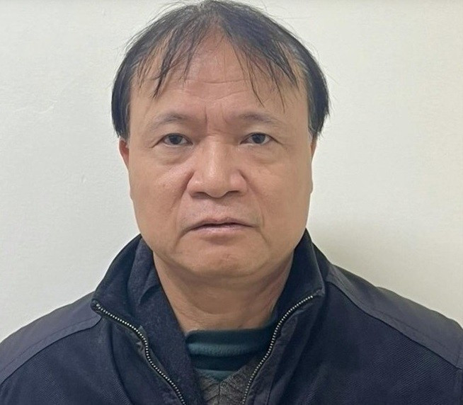 Tương tự, cứu Thứ trưởng Bộ Công Thương Đỗ Thắng Hải cũng vì động cơ vụ lợi đã "giúp sức" cho bà trùm xăng dầu Xuyên Việt Oil phạm tội. Tương tự, cứu Thứ trưởng Bộ Công Thương Đỗ Thắng Hải cũng vì động cơ vụ lợi đã "giúp sức" cho bà trùm xăng dầu Xuyên Việt Oil phạm tội.