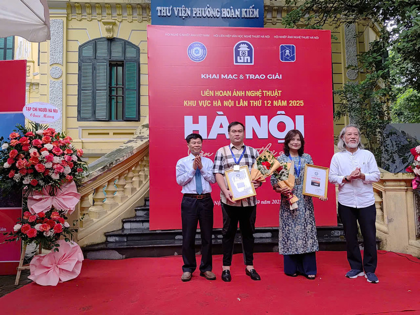 Trao 2 giải Nhì cho tác giả Nguyễn Thị Minh Hải và Trần Thu Hà