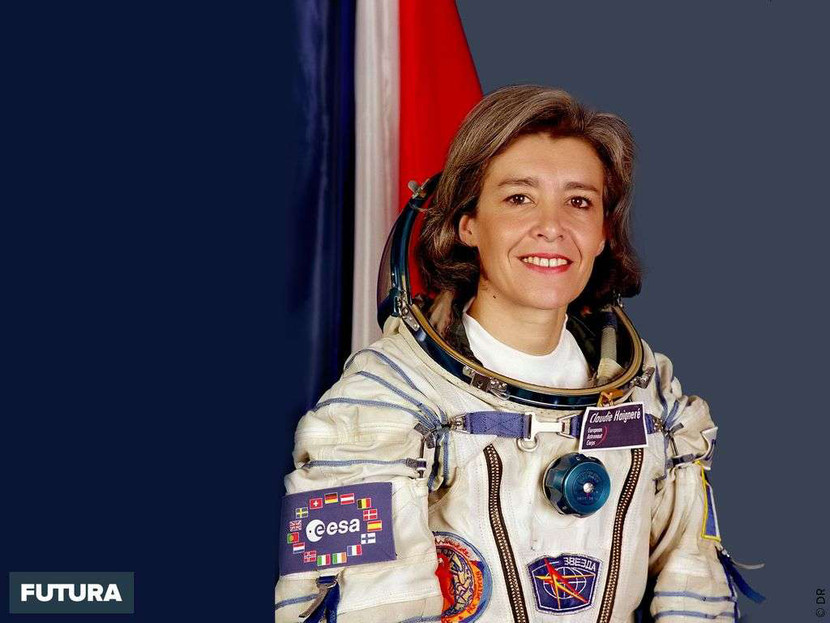 Bà Claudie Haigneré là nữ phi hành gia đầu tiên của Pháp bay vào vũ trụ. Bà Claudie Haigneré là nữ phi hành gia đầu tiên của Pháp bay vào vũ trụ.