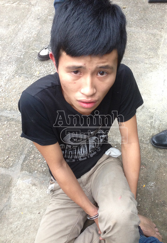 “Kẹp ba” ung dung đi trộm cắp giữa ban ngày ảnh 3