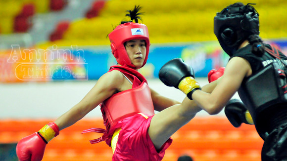 Tuyển wushu Việt Nam “giật” liền 2 HCV chỉ trong 15 phút ảnh 2