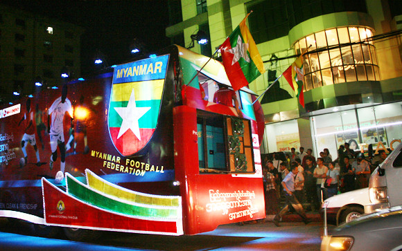 Không khí SEA Games hâm nóng Yangon ảnh 8