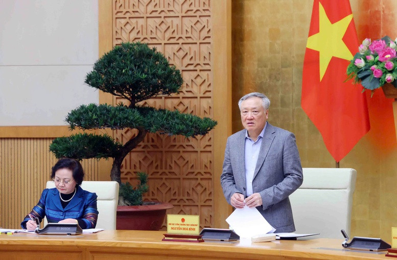 Phó Thủ tướng Thường trực Nguyễn Hòa Bình phát biểu tại phiên họp (Ảnh: VGP)