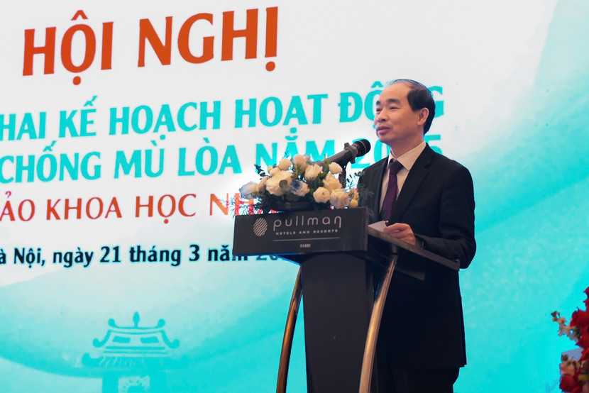 Phó Giám đốc phụ trách Sở Y tế Hà Nội Nguyễn Đình Hưng phát biểu tại hội thảo Phó Giám đốc phụ trách Sở Y tế Hà Nội Nguyễn Đình Hưng phát biểu tại hội thảo
