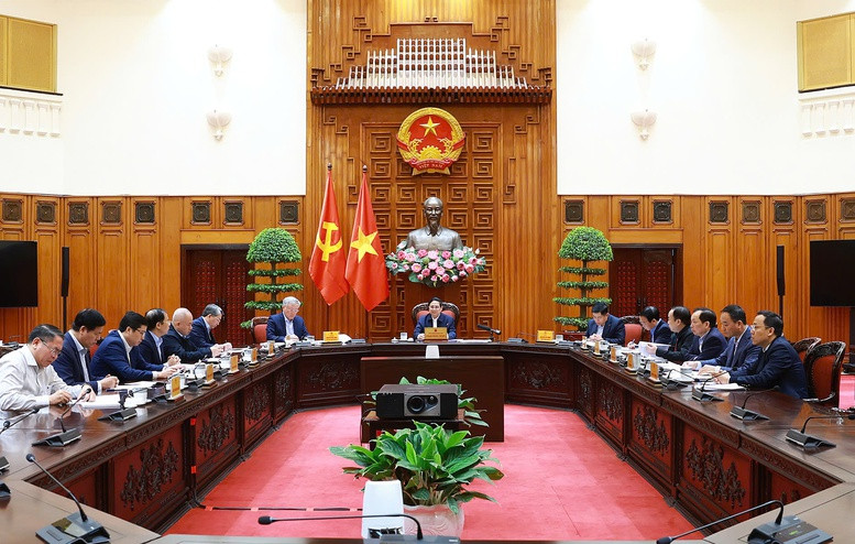 Thủ tướng chủ trì cuộc họp (Ảnh: VGP) Thủ tướng chủ trì cuộc họp (Ảnh: VGP)