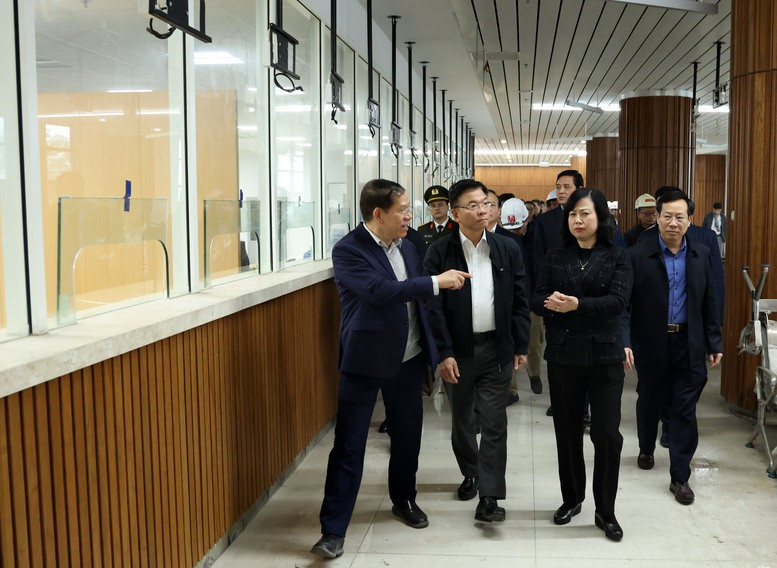 Phó Thủ tướng Lê Thành Long kiểm tra dự án cơ sở 2 Bệnh viện Việt Đức cuối năm 2024
