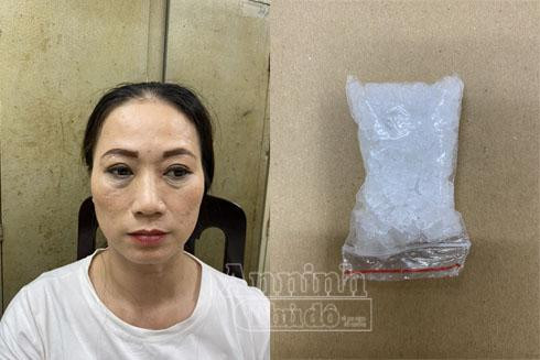 "Nữ quái" Đỗ Thị Ngần và ma túy bị thu giữ