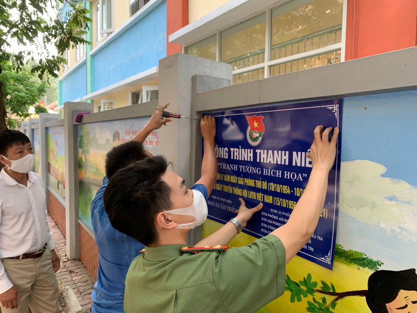 Đại úy Vũ Minh Đức cũng là gương mặt khá quen thuộc với các phong trào đoàn của Thanh niên Công an Thủ đô