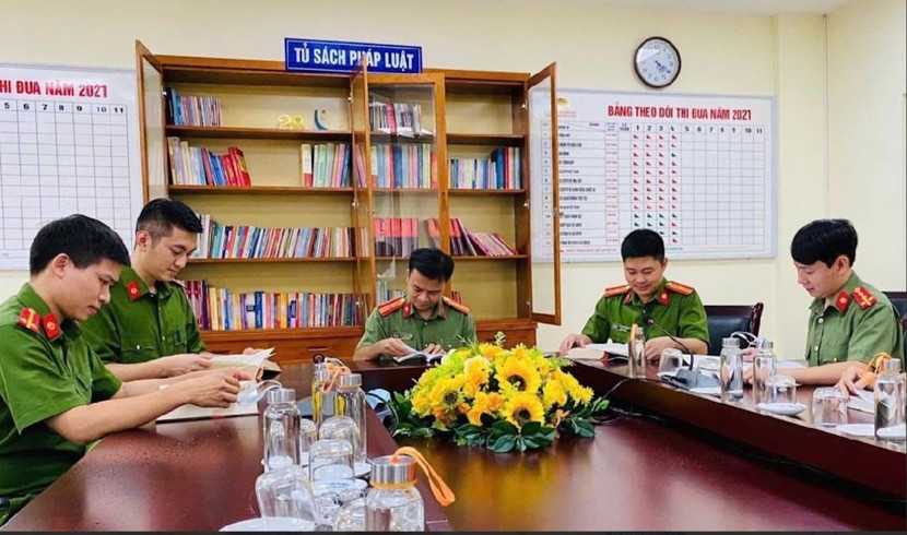 Thượng úy Nguyễn Đức Duy được đánh giá là người có đạo đức lối sống trong sạch giản dị, và đoàn kết nội bộ, được đồng đội tin yêu