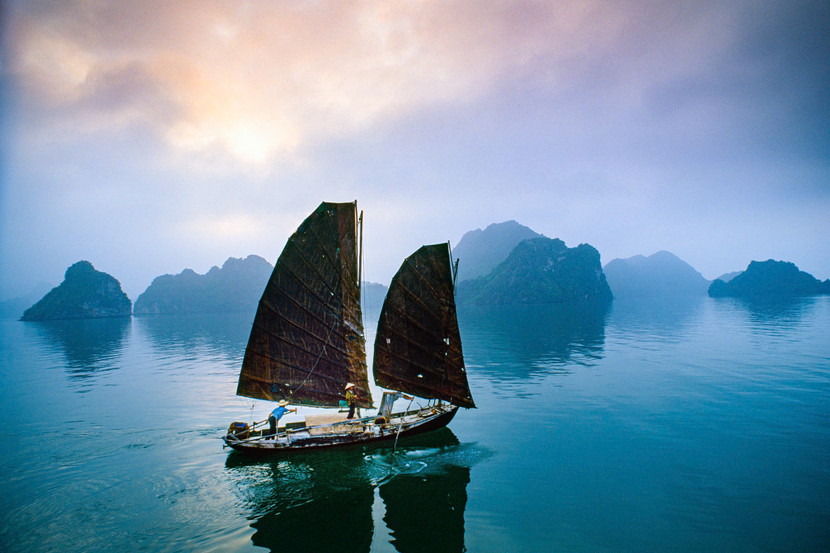 Ghe đánh cá Vịnh Hạ Long - 1995