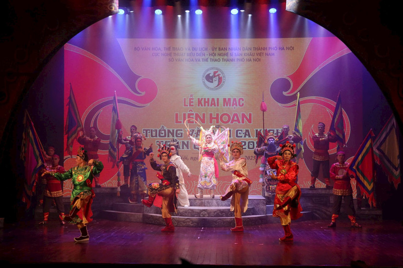 Khai mạc Liên hoan Tuồng và Dân ca kịch toàn quốc 2025. Ảnh: NTBD