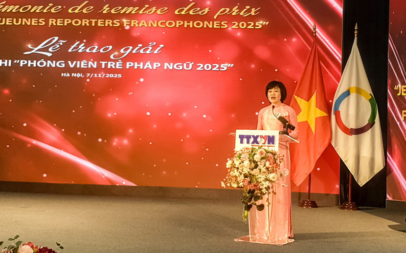 Bà Nguyễn Hồng Nga, Tổng Biên tập báo Le Courrier du Vietnam phát biểu tại sự kiện.